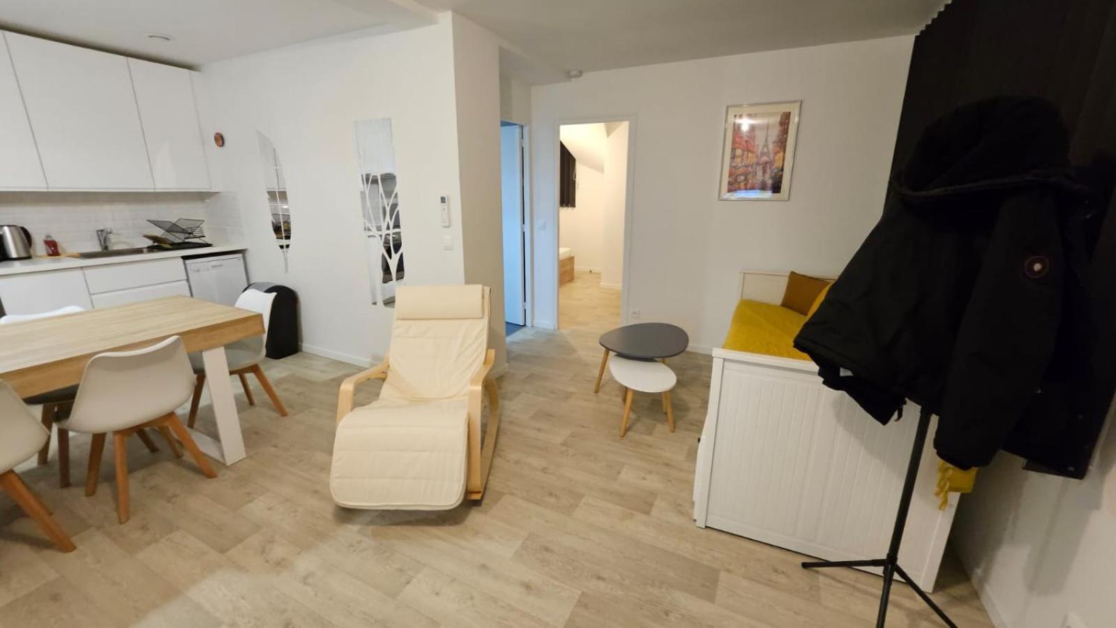 Renardiere Montreuil  Buitenkant foto